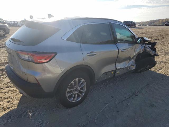 Photo 3 from auction – 2022 FORD ESCAPE SE with VIN 1FMCU9G68NUB06708