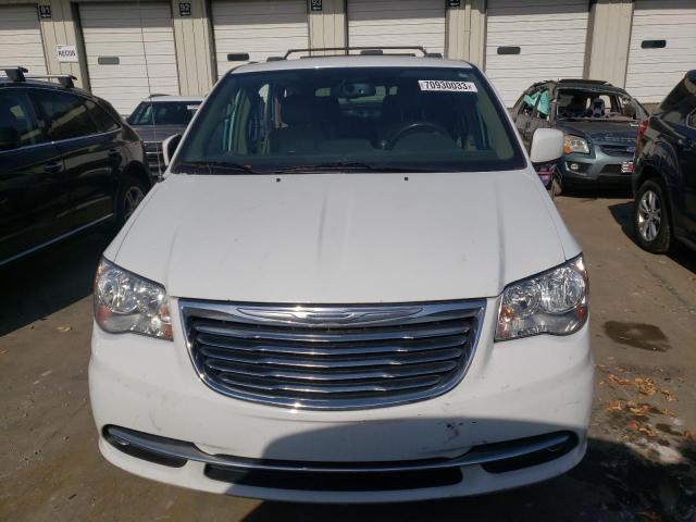 Photo 5 from auction – 2016 CHRYSLER TOWN & COU with VIN 2C4RC1BG1GR129492