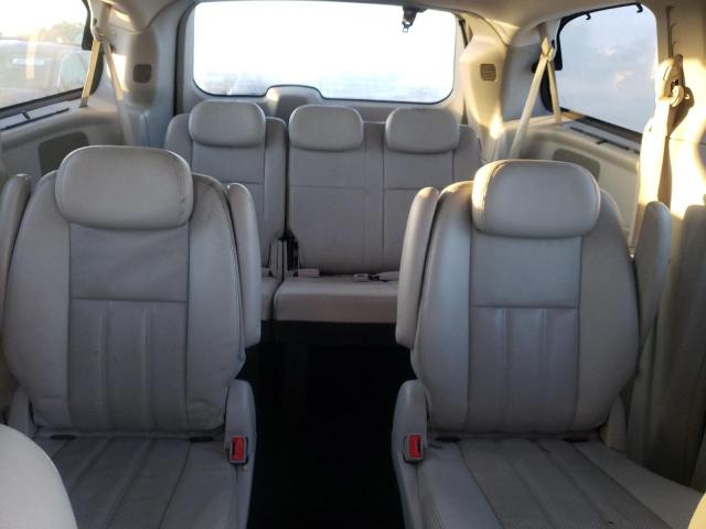 Photo 10 from auction – 2010 CHRYSLER TOWN & COU with VIN 2A4RR5D11AR359792