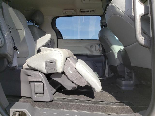 Photo 11 from auction – 2021 TOYOTA SIENNA LIM with VIN 5TDZRKEC8MS003095