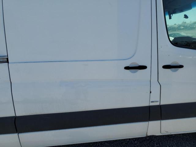 Photo 10 from auction – 2011 MERCEDES-BENZ SPRINTER 2 with VIN WD3PE8CB3B5588603