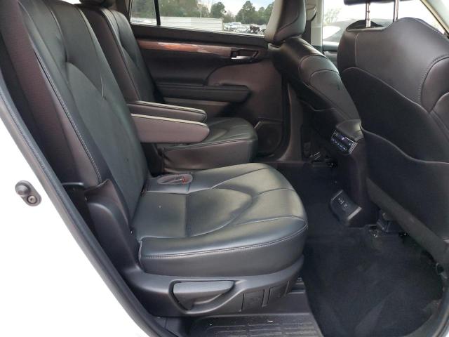 Photo 11 from auction – 2022 TOYOTA HIGHLANDER with VIN 5TDFZRAH0NS098699