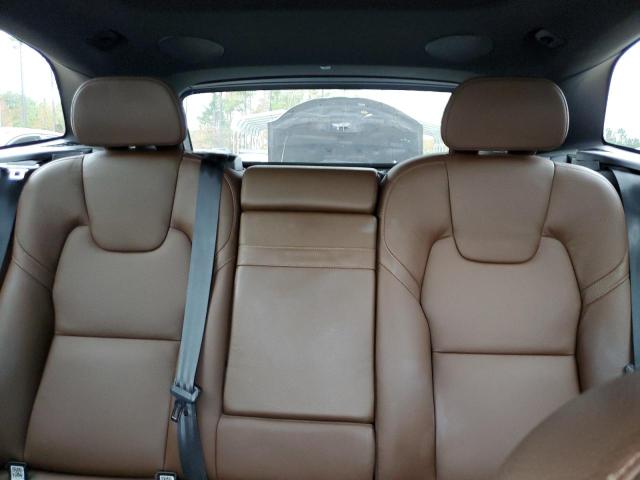 Photo 10 from auction – 2021 VOLVO XC60 T5 MO with VIN YV4102DK8M1688757