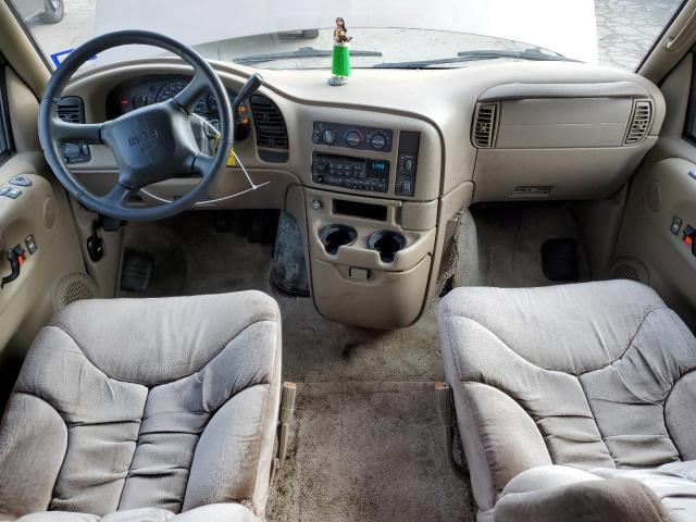 Photo 8 from auction – 2000 GMC SAFARI XT with VIN 1GDDM19W3YB516206