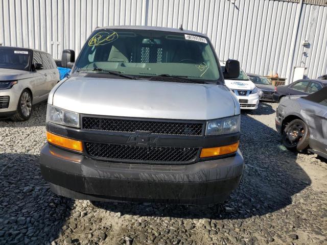 Photo 5 from auction – 2018 CHEVROLET EXPRESS G2 with VIN 1GCWGAFP5J1309040