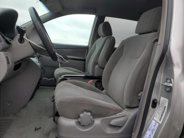 Photo 7 from auction – 2004 TOYOTA SIENNA CE with VIN 5TDZA23C44S116195