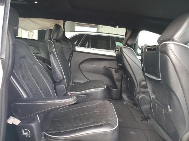 Photo 10 from auction – 2018 CHRYSLER PACIFICA L with VIN 2C4RC1GG0JR287192