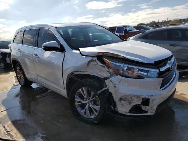 Photo 4 from auction – 2015 TOYOTA HIGHLANDER with VIN 5TDKKRFH8FS106772