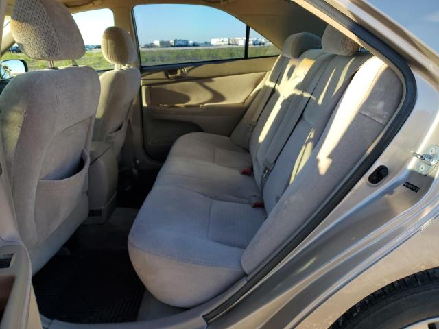 Photo 10 from auction – 2004 TOYOTA CAMRY LE with VIN 4T1BF30K74U571375