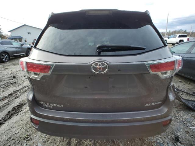 Photo 6 from auction – 2015 TOYOTA HIGHLANDER with VIN 5TDJKRFH9FS140313