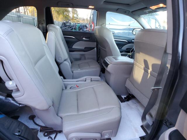Photo 10 from auction – 2014 TOYOTA HIGHLANDER with VIN 5TDDKRFHXES028583