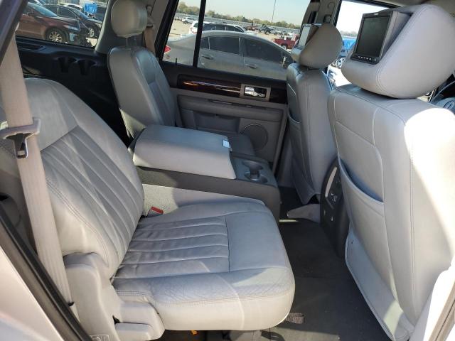 Photo 10 from auction – 2004 LINCOLN NAVIGATOR with VIN 5LMFU27R34LJ29796