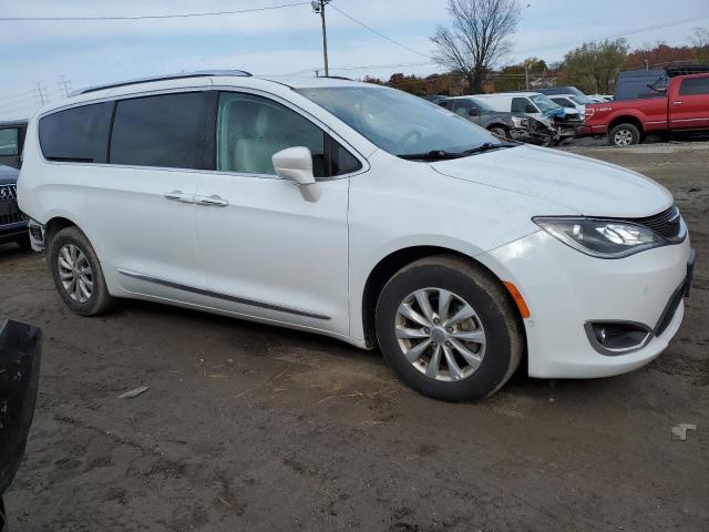 Фото 4 с аукциона – 2019 CHRYSLER PACIFICA T с VIN 2C4RC1BGXKR549860