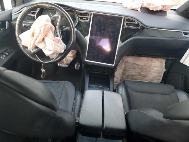 Photo 8 from auction – 2016 TESLA MODEL X with VIN 5YJXCAE22GF015293