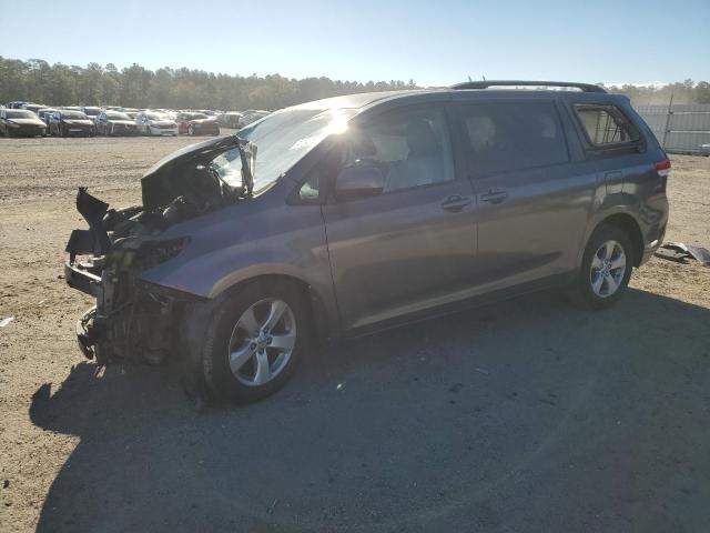 Photo 1 from auction – 2013 TOYOTA SIENNA LE with VIN 5TDKK3DC7DS294332