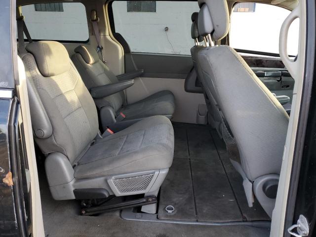 Photo 11 from auction – 2010 CHRYSLER TOWN & COU with VIN 2A4RR5D12AR289249