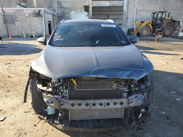Photo 5 from auction – 2019 LINCOLN MKC with VIN 5LMCJ1D99KUL06997