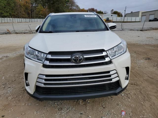 Photo 5 from auction – 2017 TOYOTA HIGHLANDER with VIN 5TDKZRFH5HS525449