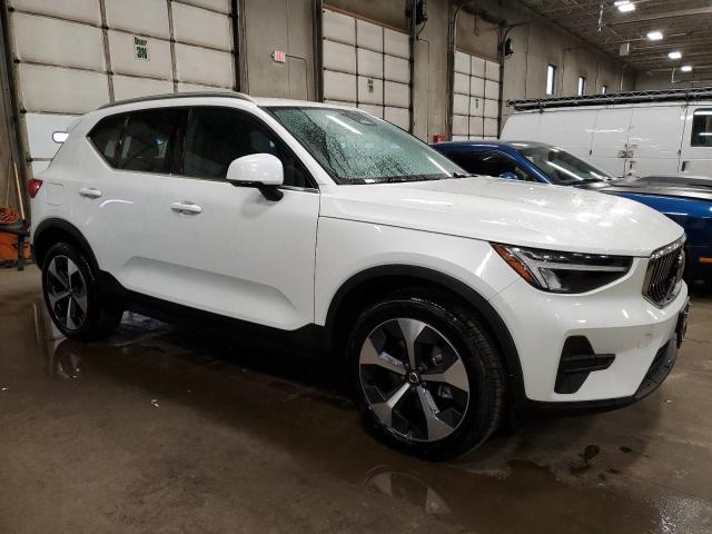 Photo 4 from auction – 2024 VOLVO XC40 CORE with VIN YV4L12UK4R2202324