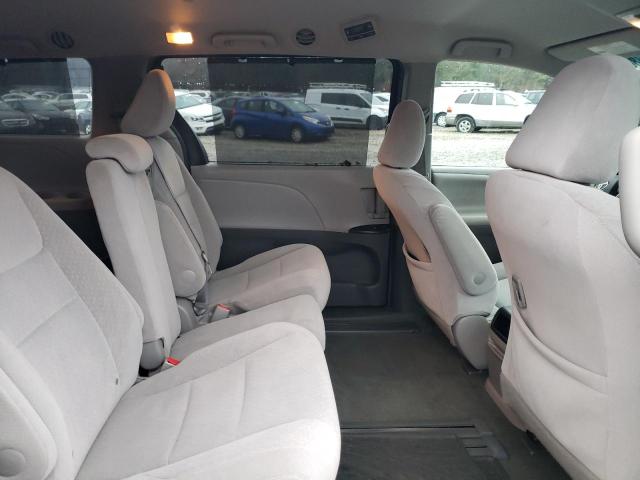 Photo 11 from auction – 2015 TOYOTA SIENNA LE with VIN 5TDKK3DC8FS650807