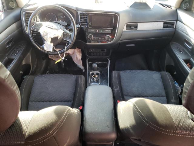 Photo 8 from auction – 2018 MITSUBISHI OUTLANDER with VIN JA4AZ3A32JZ041841