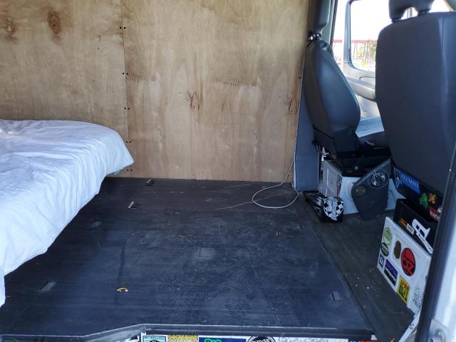 Photo 11 from auction – 2003 SPRINTER 2500 SPRIN with VIN WD2YD642235552689