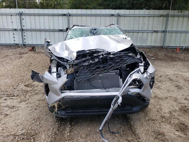 Photo 5 from auction – 2023 TOYOTA RAV4 XLE P with VIN 2T3C1RFVXPC246661