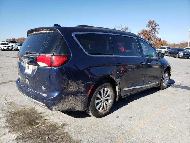 Photo 3 from auction – 2017 CHRYSLER PACIFICA T with VIN 2C4RC1BG2HR576236