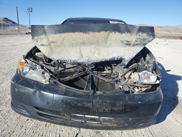 Photo 5 from auction – 2002 TOYOTA CAMRY LE with VIN 4T1BE32K62U115073