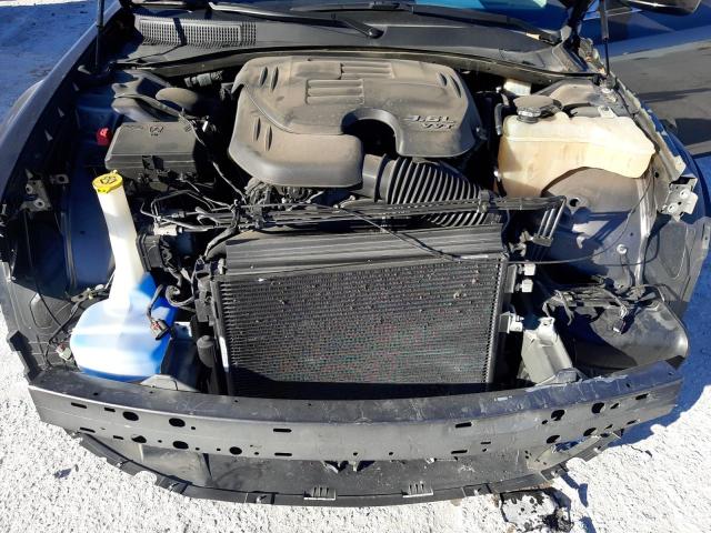 Photo 11 from auction – 2017 CHRYSLER 300 LIMITE with VIN 2C3CCAAG9HH591317
