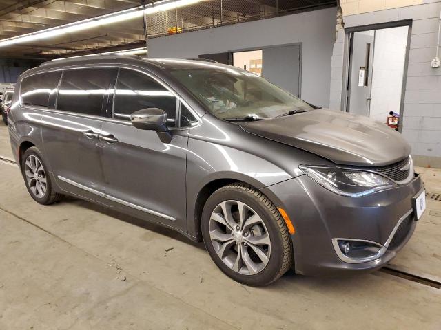 Photo 4 from auction – 2017 CHRYSLER PACIFICA L with VIN 2C4RC1GG0HR561467