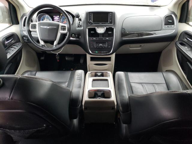Photo 8 from auction – 2015 CHRYSLER TOWN & COU with VIN 2C4RC1CG0FR742183