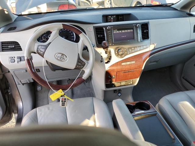 Photo 8 from auction – 2011 TOYOTA SIENNA XLE with VIN 5TDYK3DCXBS033381