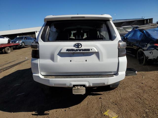 Photo 6 from auction – 2018 TOYOTA 4RUNNER SR with VIN JTEBU5JR6J5520808