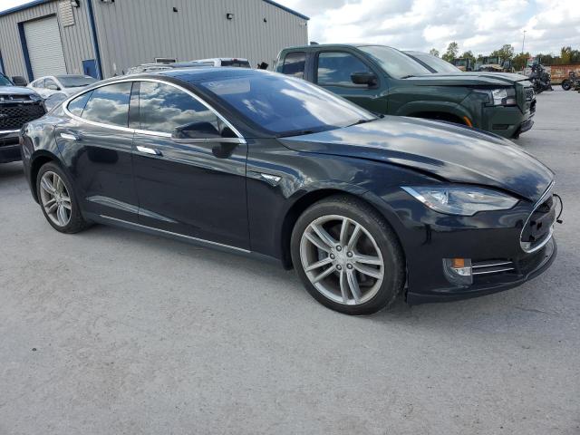 Photo 4 from auction – 2014 TESLA MODEL S with VIN 5YJSA1H11EFP44983
