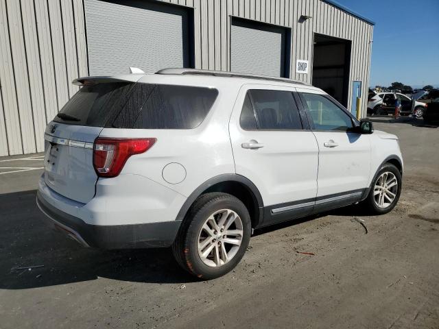 Photo 3 from auction – 2017 FORD EXPLORER X with VIN 1FM5K7D83HGD07864