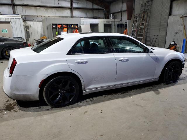 Photo 3 from auction – 2022 CHRYSLER 300 S with VIN 2C3CCABG0NH178907