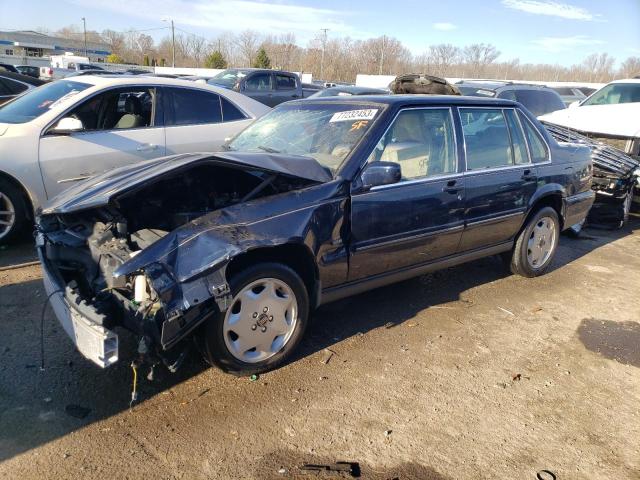 VOLVO S90 1998 with VIN YV1KS9600W1127648 - Photo from auction