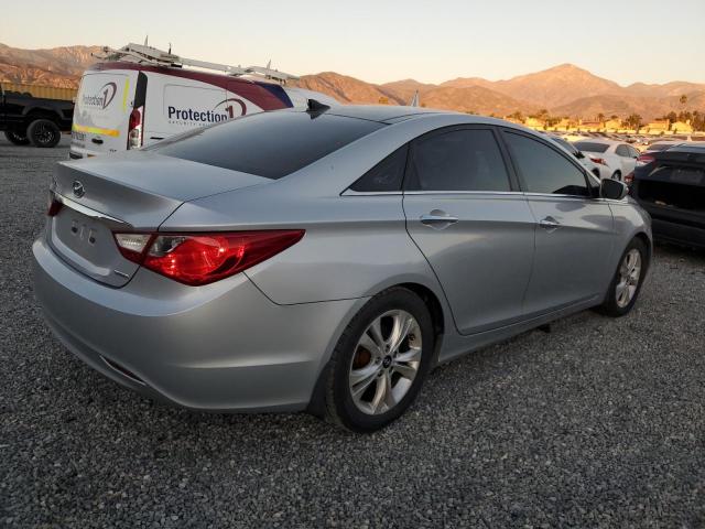 Photo 3 from auction – 2012 HYUNDAI SONATA SE with VIN 5NPEC4AC4CH439769
