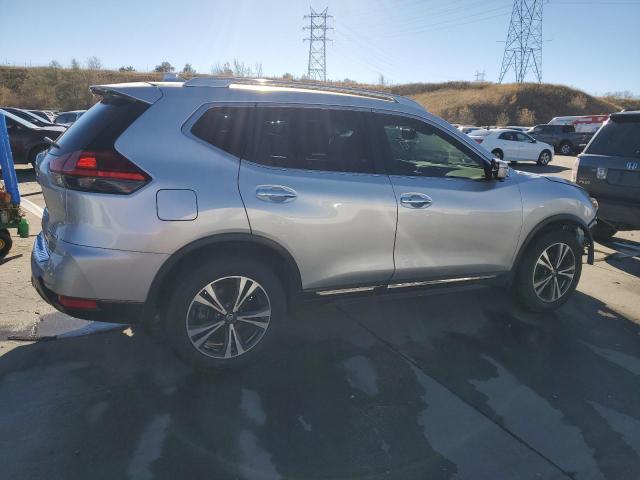 Photo 3 from auction – 2017 NISSAN ROGUE S with VIN JN8AT2MV2HW270650