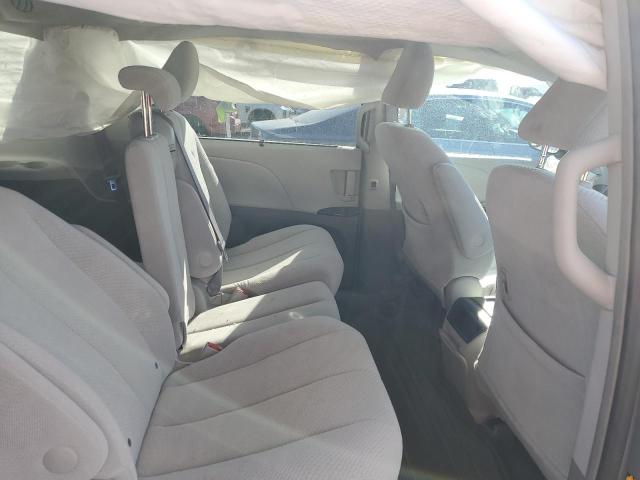 Photo 11 from auction – 2011 TOYOTA SIENNA LE with VIN 5TDKK3DC7BS048863