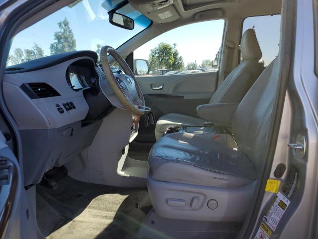 Photo 7 from auction – 2012 TOYOTA SIENNA XLE with VIN 5TDYK3DC7CS204413