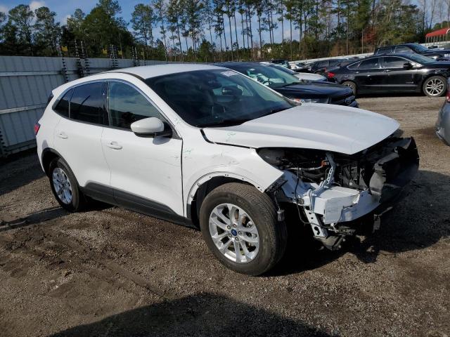Photo 4 from auction – 2020 FORD ESCAPE SE with VIN 1FMCU0G69LUC33119