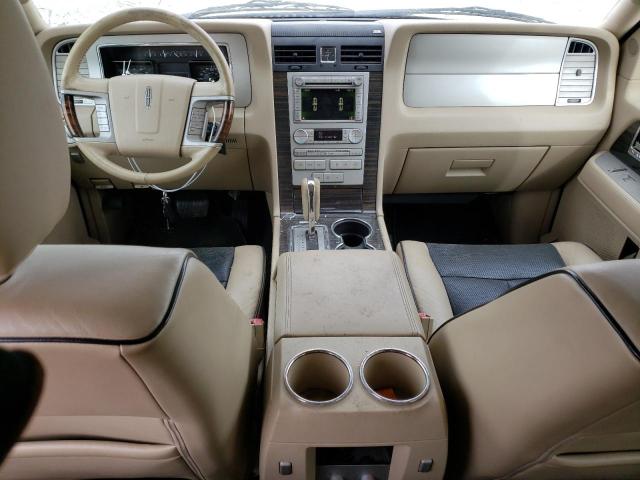 Photo 8 from auction – 2009 LINCOLN NAVIG with VIN 5LMFU285X9LJ01450