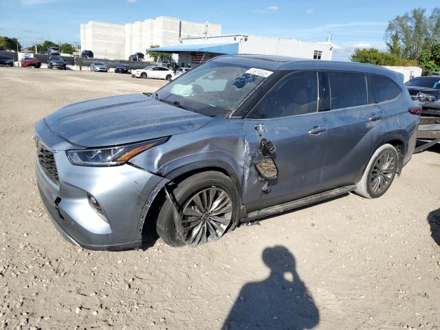 TOYOTA HIGHLANDER 2021 with VIN 5TDFZRBH1MS124112 - Photo from auction