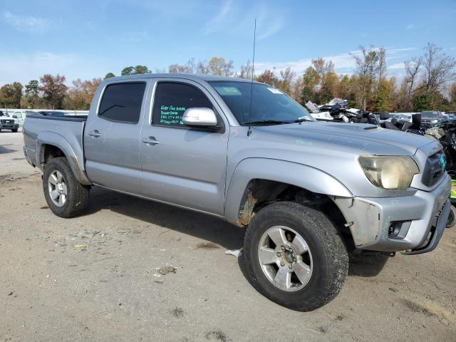 Photo 4 from auction – 2015 TOYOTA TACOMA DOU with VIN 3TMLU4ENXFM164634