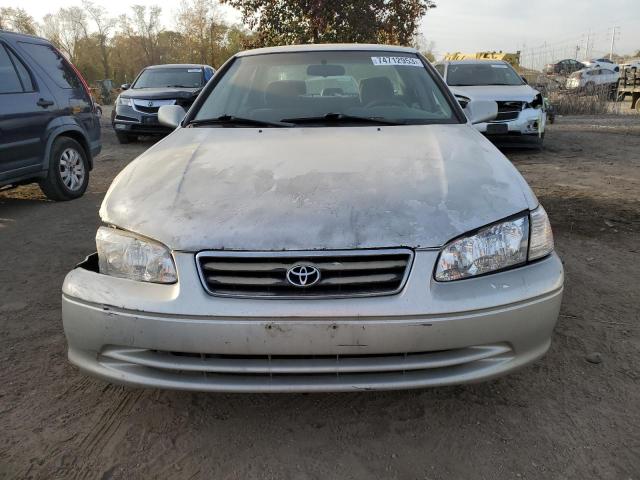 Photo 5 from auction – 2000 TOYOTA CAMRY CE with VIN 4T1BG22K5YU646049