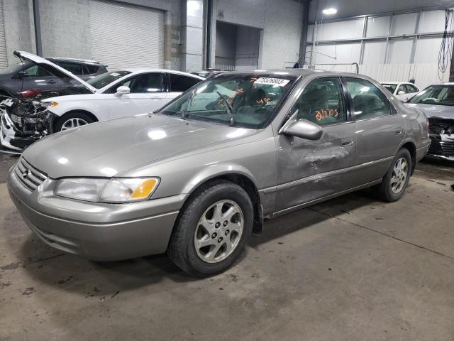 TOYOTA CAMRY CE 1998 with VIN 4T1BF28K0WU072936 - Photo from auction
