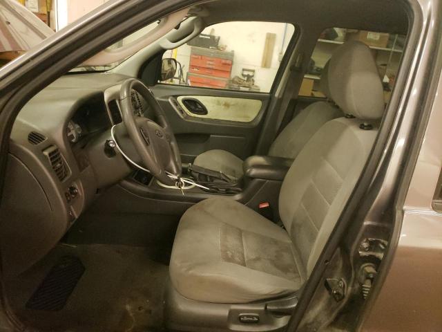 Photo 7 from auction – 2005 FORD ESCAPE XLS with VIN 1FMYU03175KD53693
