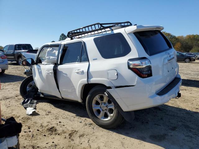 Photo 2 from auction – 2020 TOYOTA 4RUNNER SR with VIN JTEBU5JR7L5757536